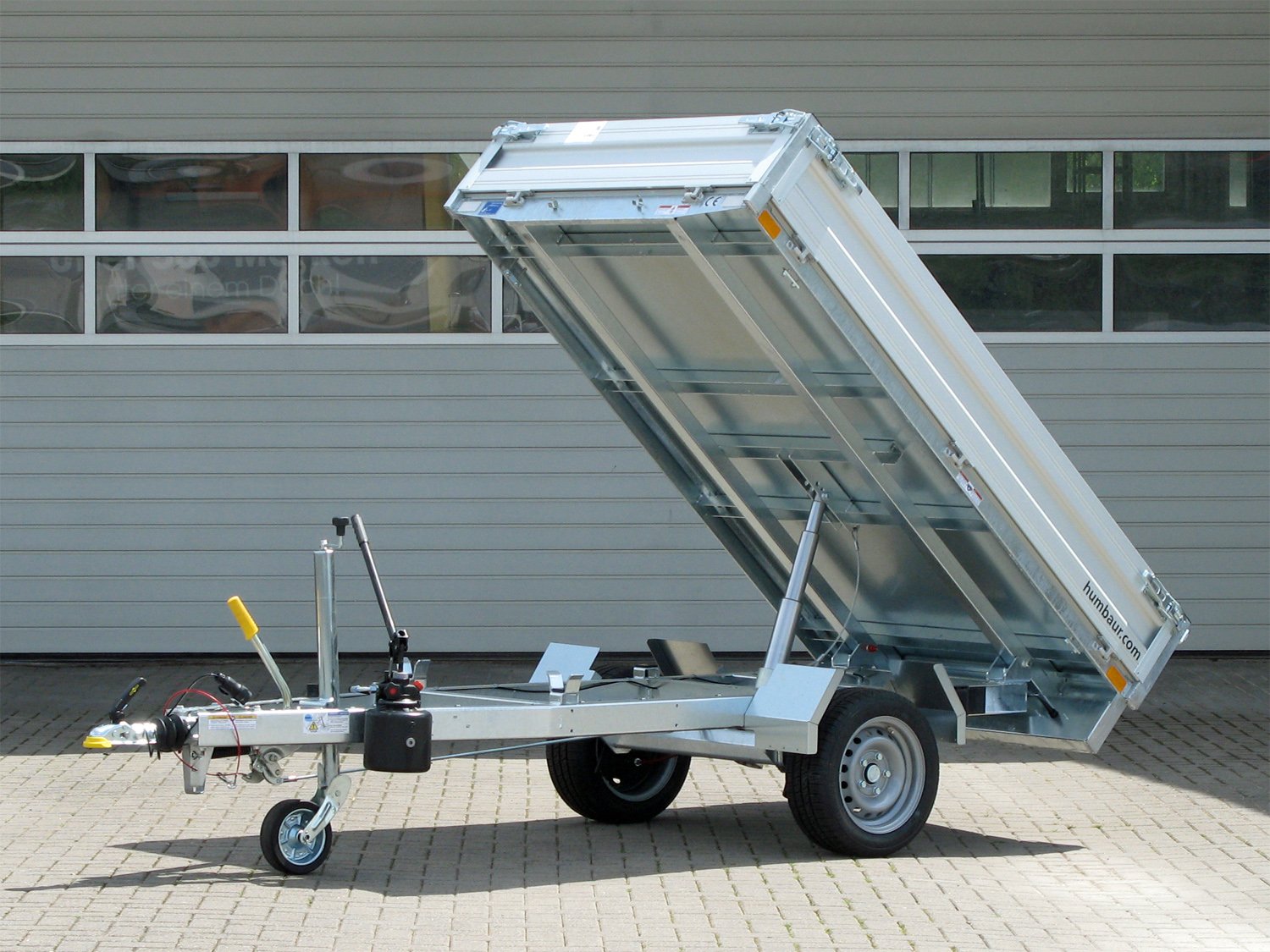 HUMBAUR HUK 152314 Kippanhänger mit flexibler elektrischer Pumpe